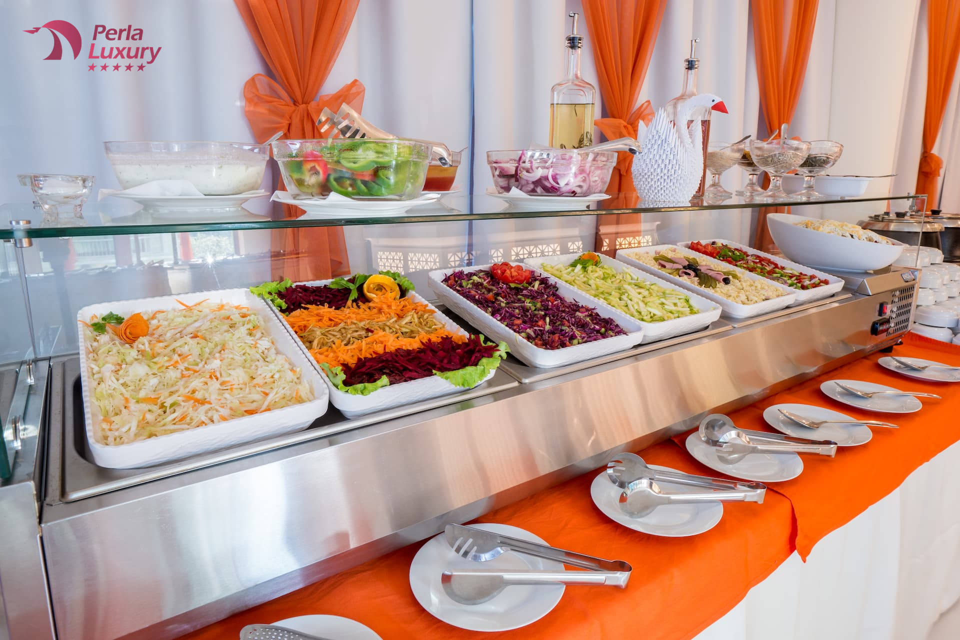 hotel-perla-luxury-restaurant-hotelsperla-gallery-02-1