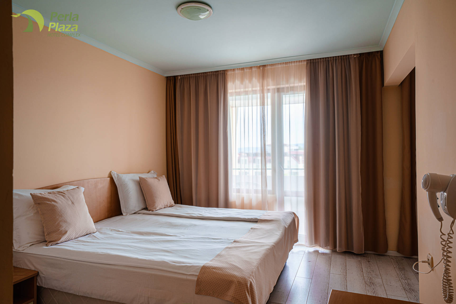 hotel-perla-plaza-apartment-hotelsperla-gallery-09